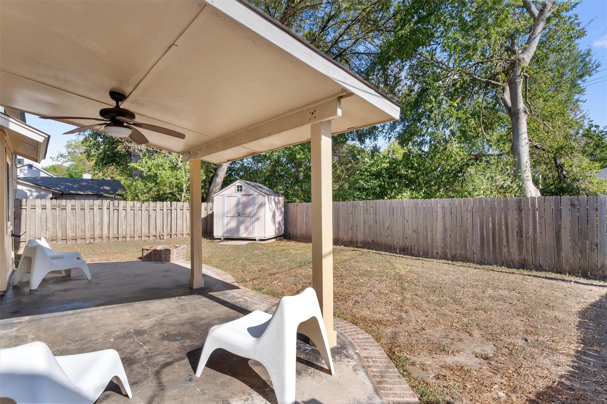 9809 Meadowheath Dr Property Photo 24