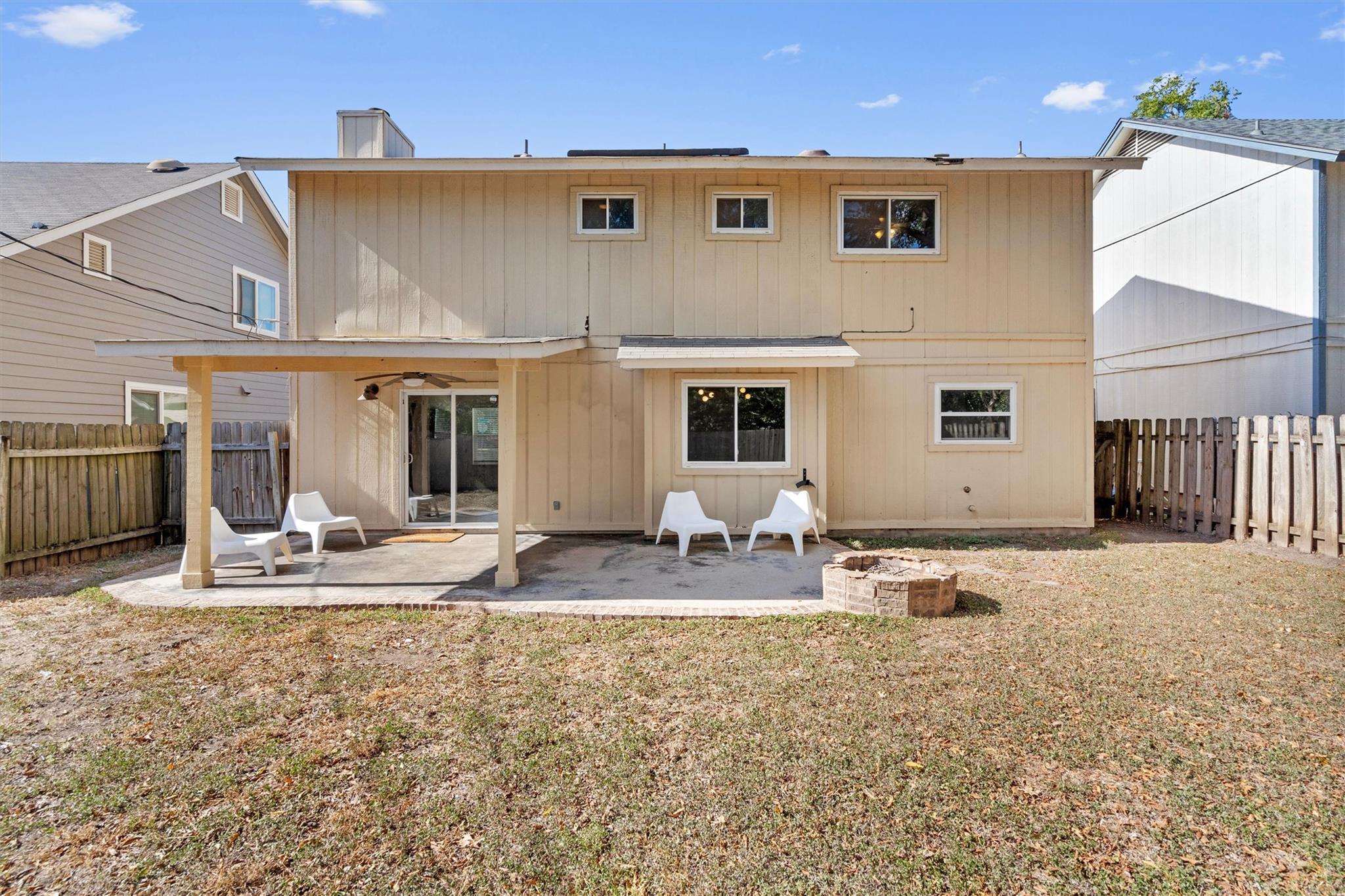 9809 Meadowheath Dr Property Photo 26