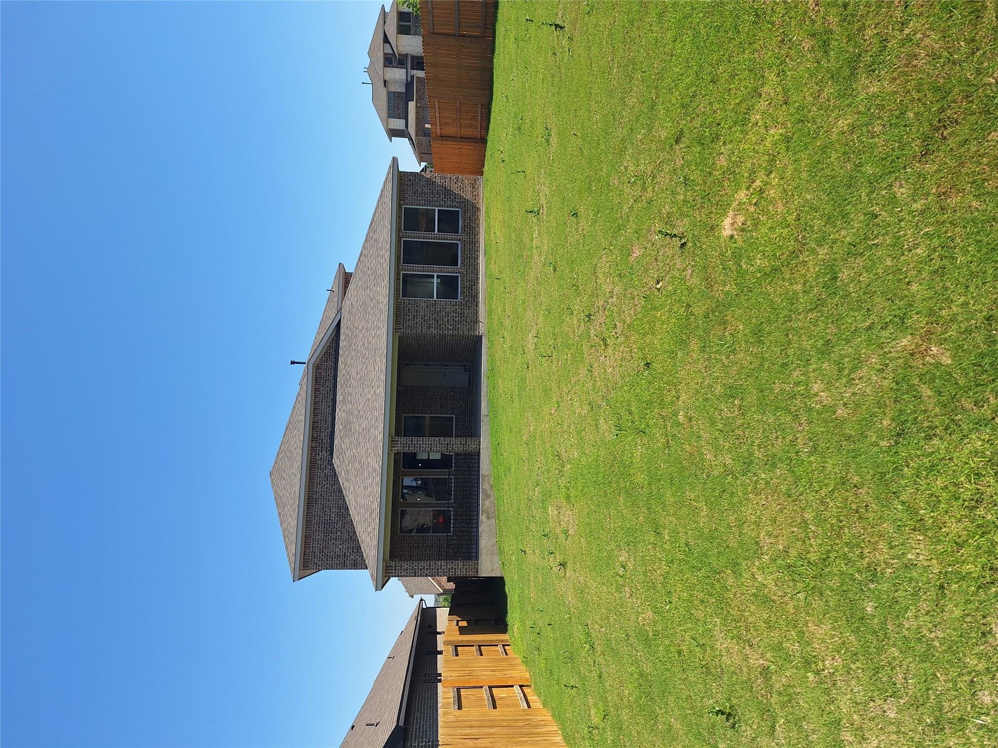 1407 Plum Tree Way Property Photo 10