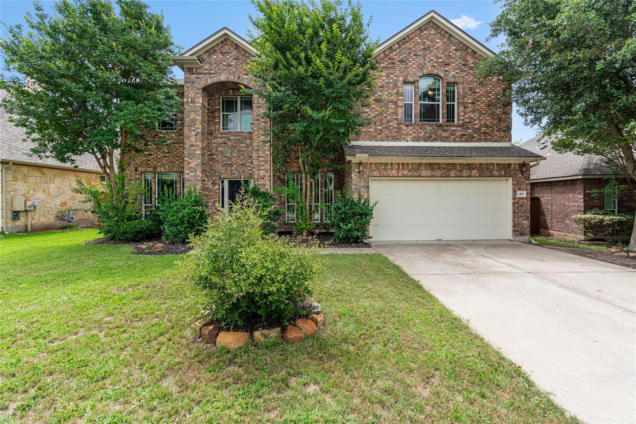 413 Monahans Dr Property Photo 1