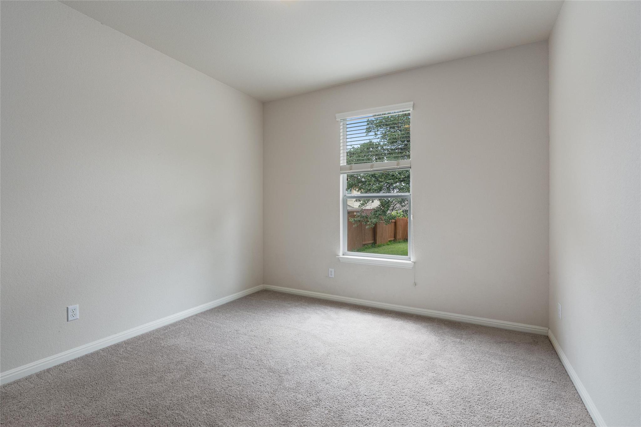 413 Monahans Dr Property Photo 18