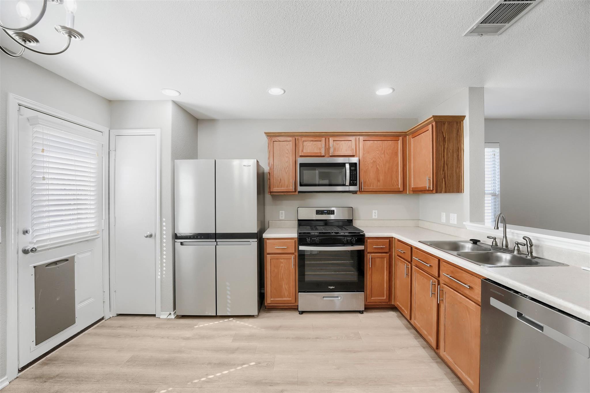 187 Ames Cv Property Photo 8