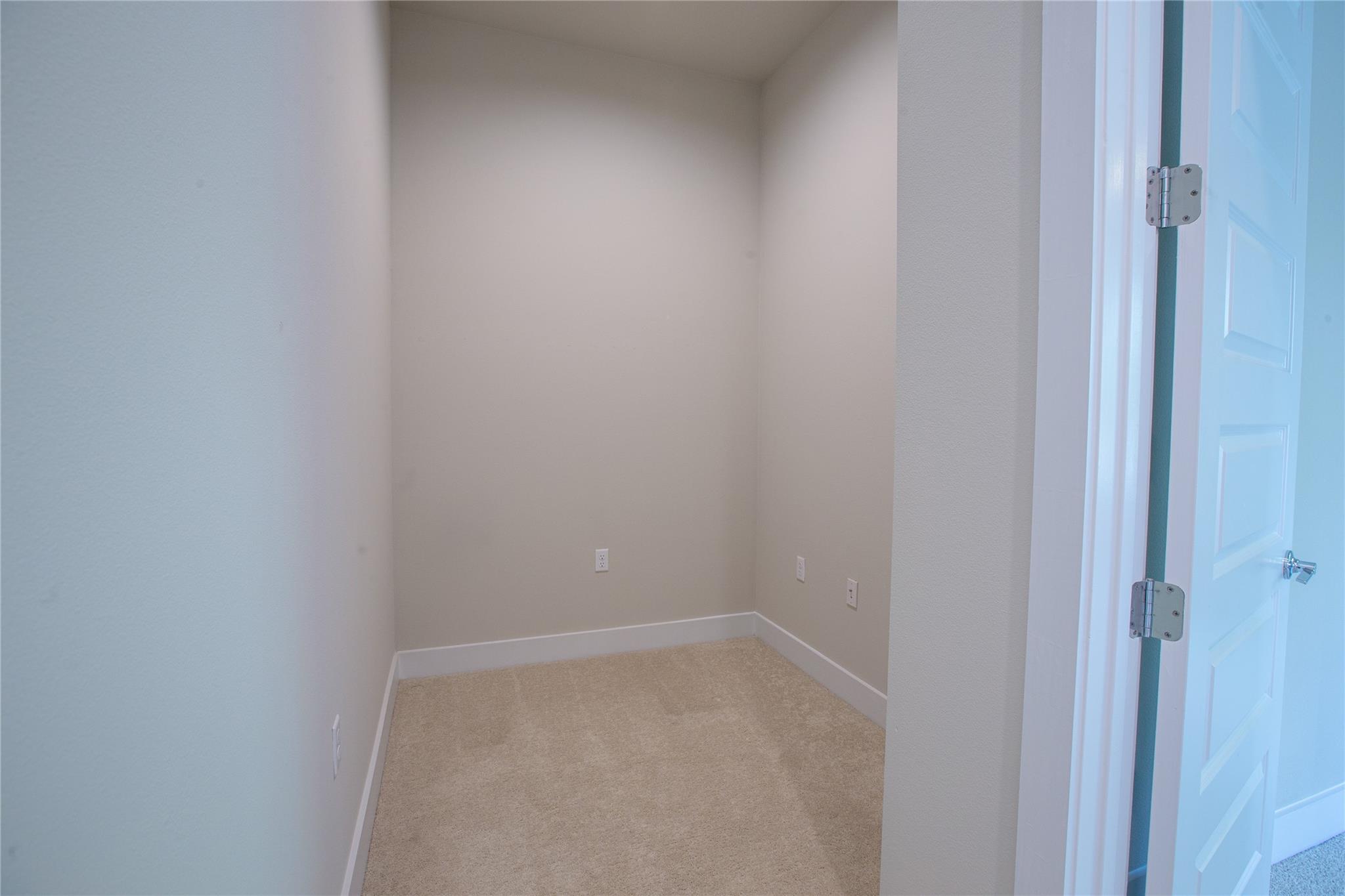 3108 E 51st St #601 Property Photo 14