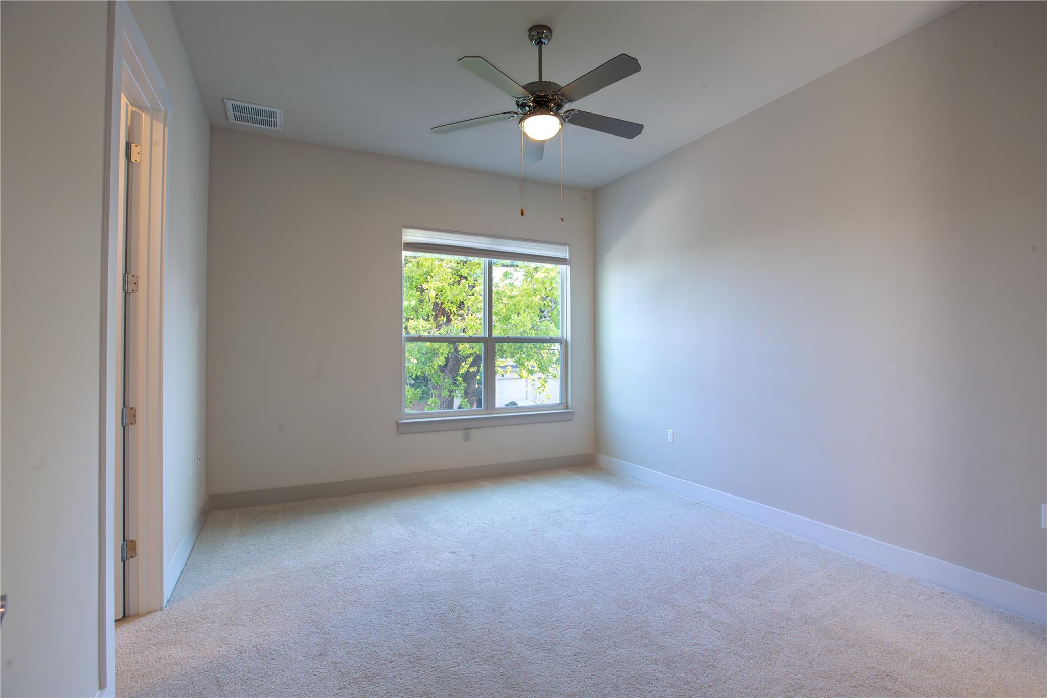 3108 E 51st St #601 Property Photo 15