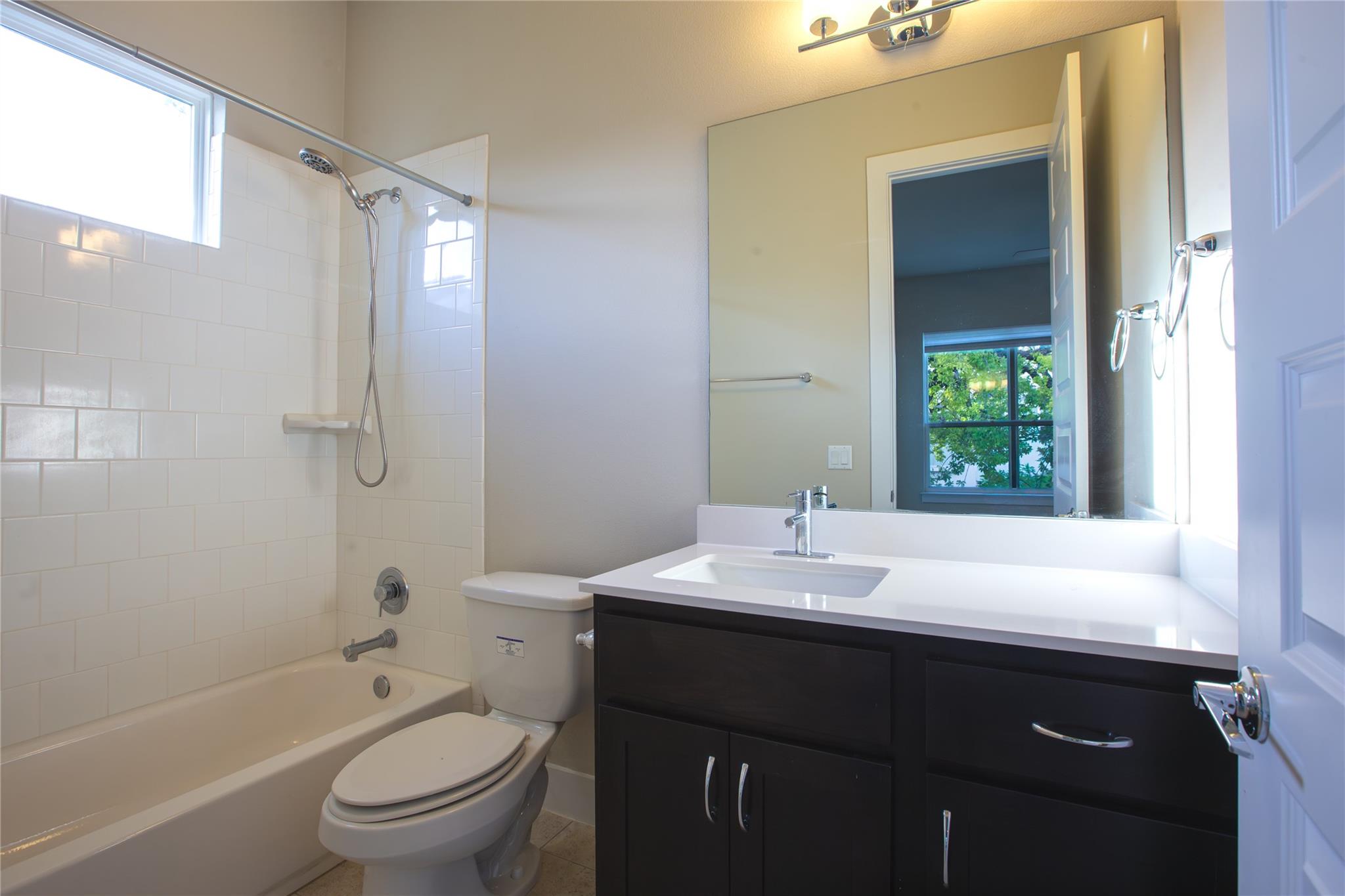 3108 E 51st St #601 Property Photo 17