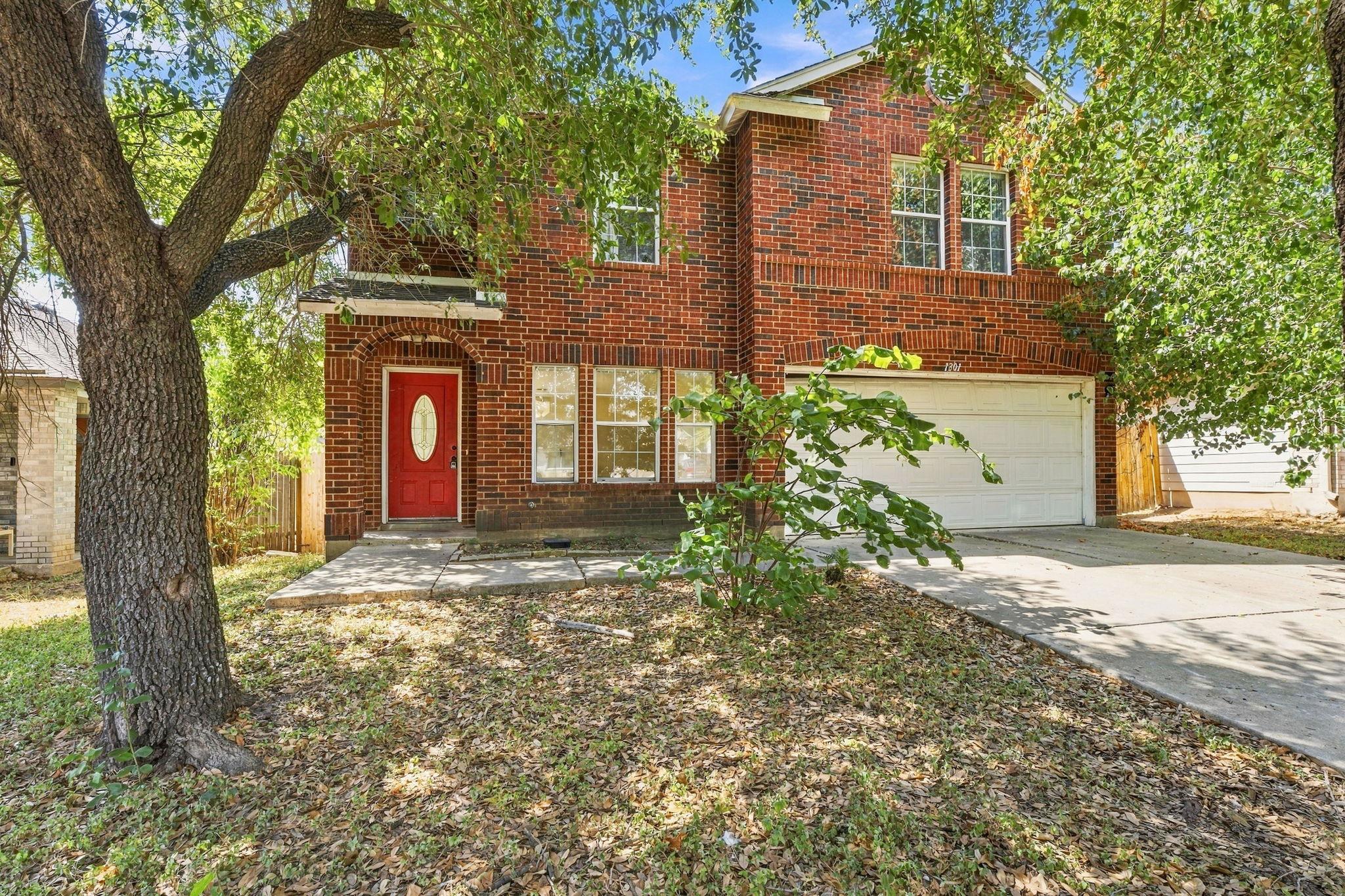 1301 Deerhound Pl Property Photo 1