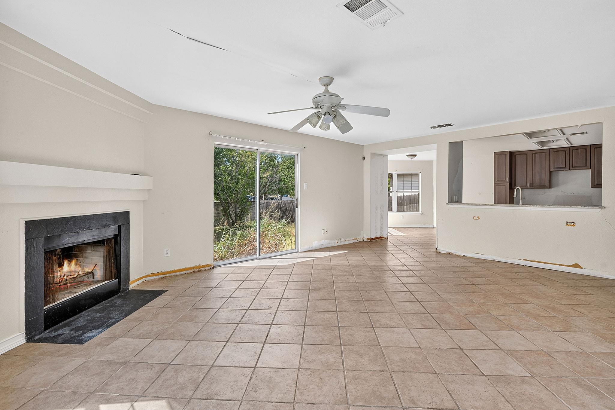 1301 Deerhound Pl Property Photo 7