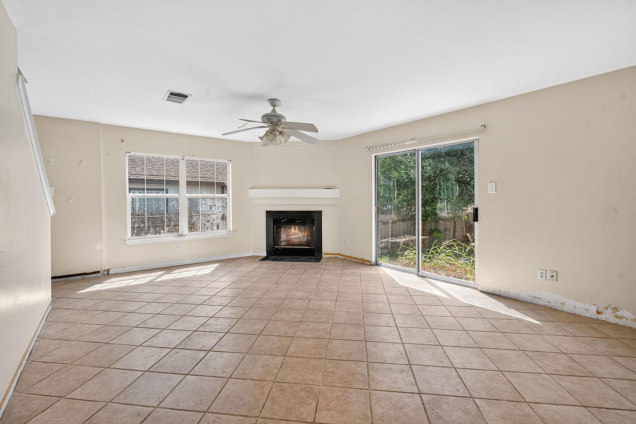 1301 Deerhound Pl Property Photo 9