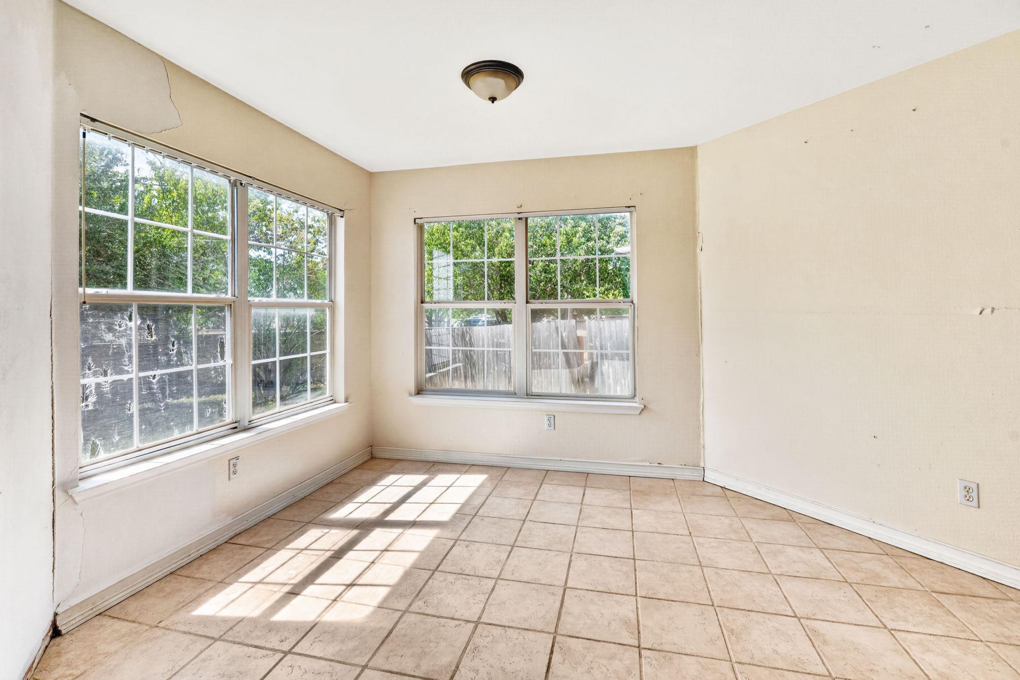 1301 Deerhound Pl Property Photo 10