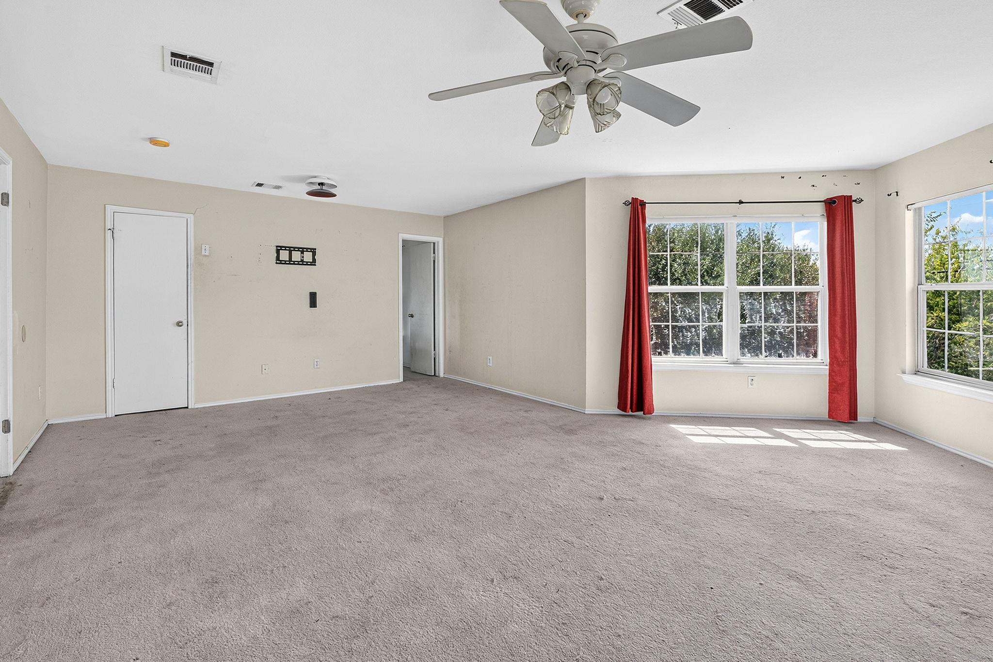 1301 Deerhound Pl Property Photo 20