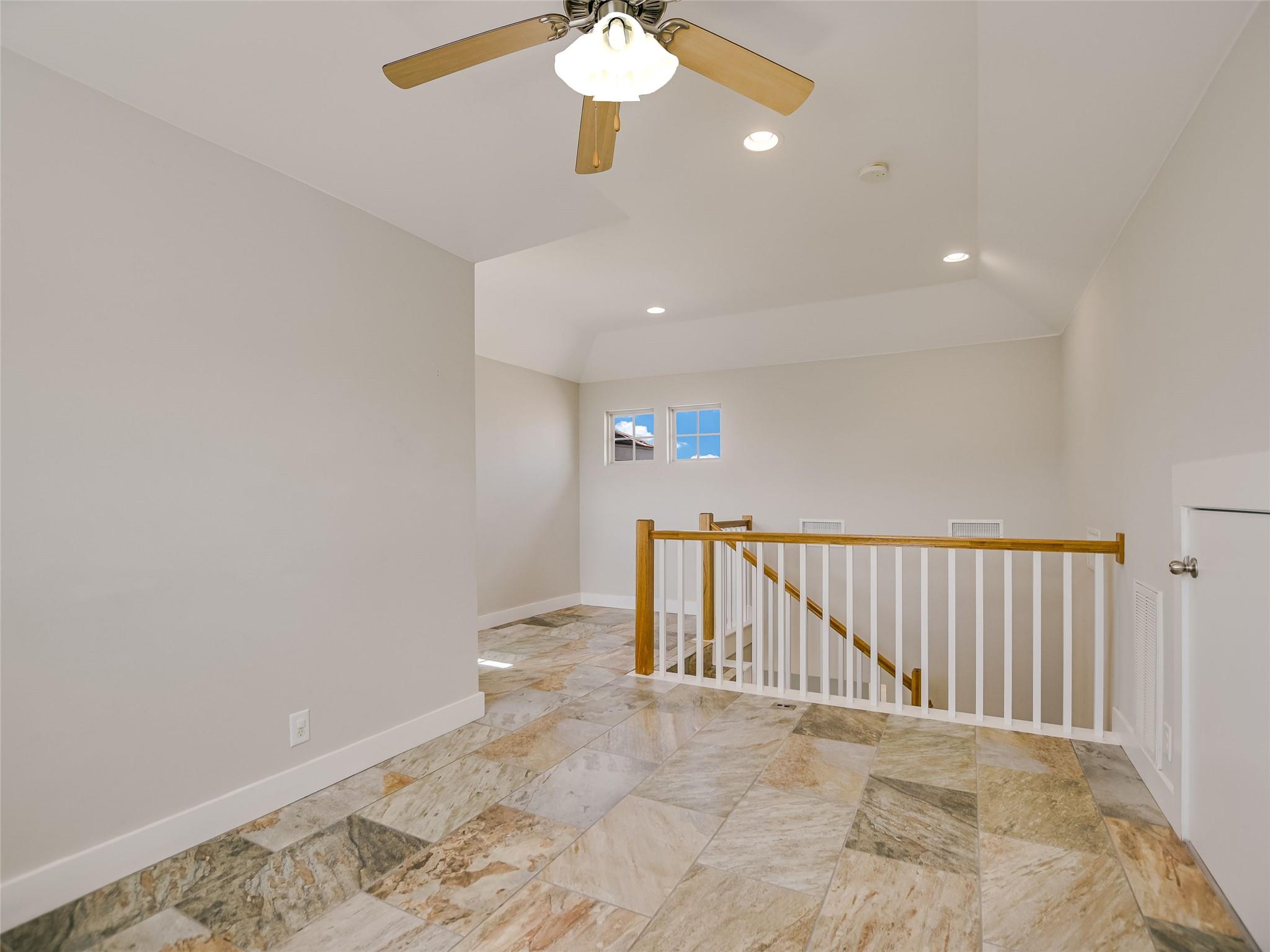 7420 Easy Wind Dr Property Photo 19