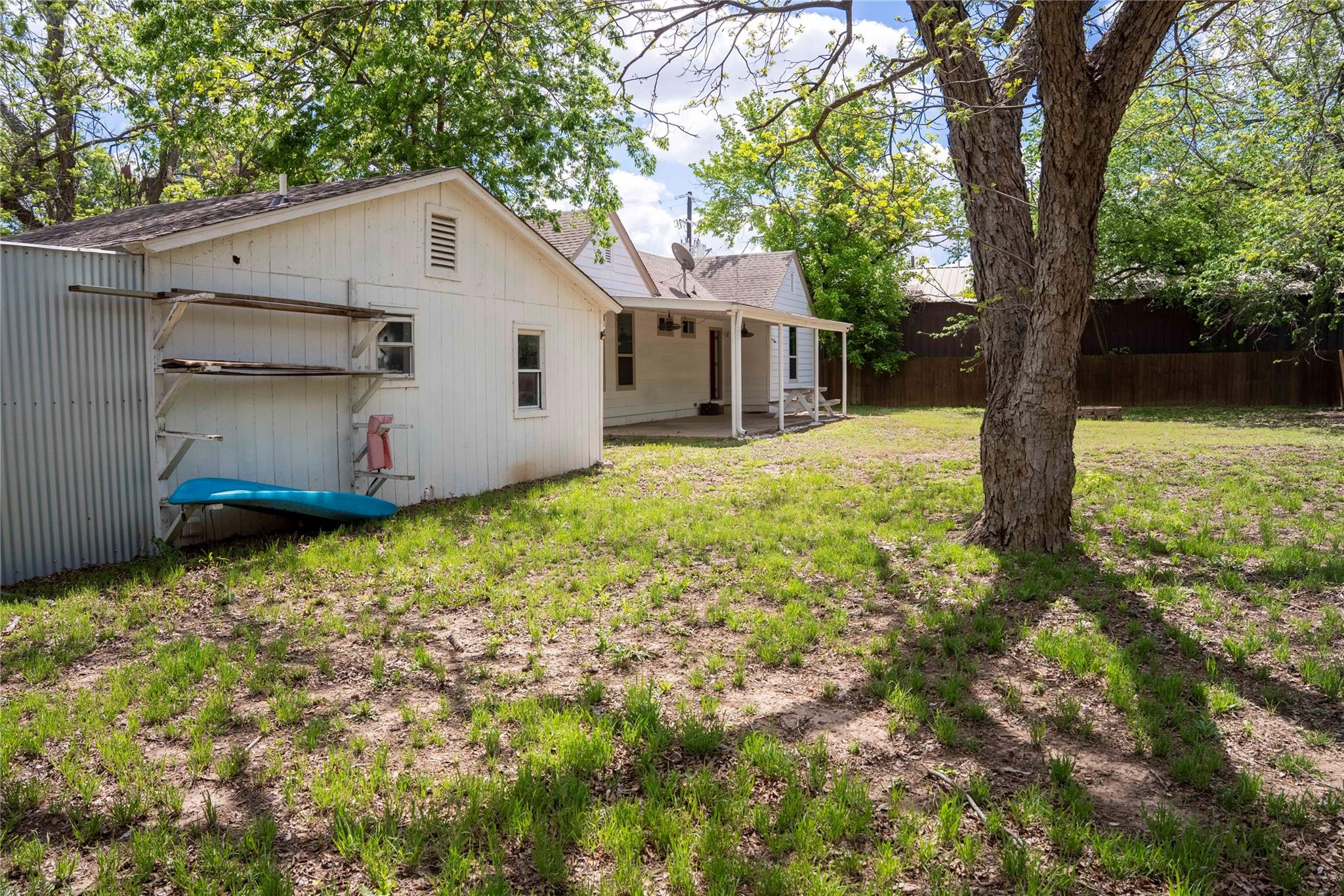 19107 Fm 969 Rd Property Photo 28