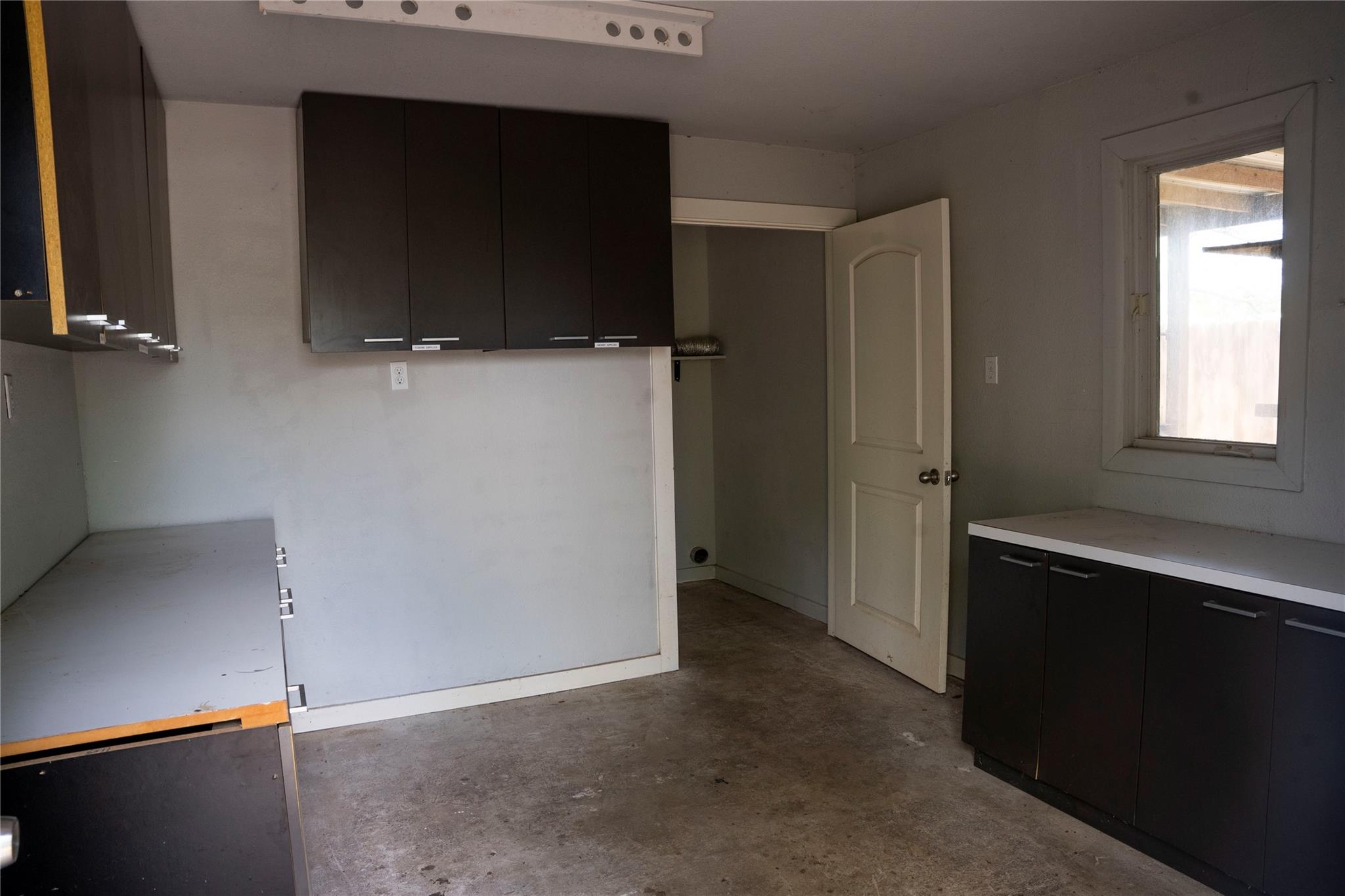 19107 Fm 969 Rd Property Photo 35