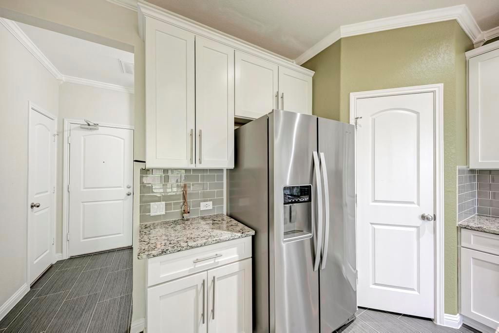 10617 Portico Ln Property Photo 12