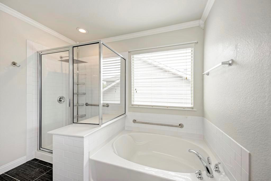 10617 Portico Ln Property Photo 17