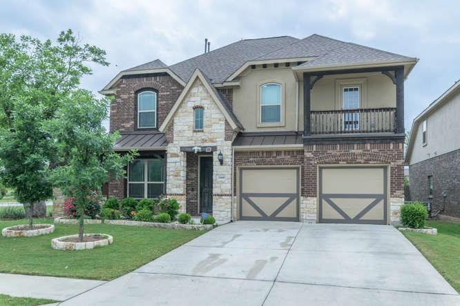 2469 Millbrook Loop Property Photo 2