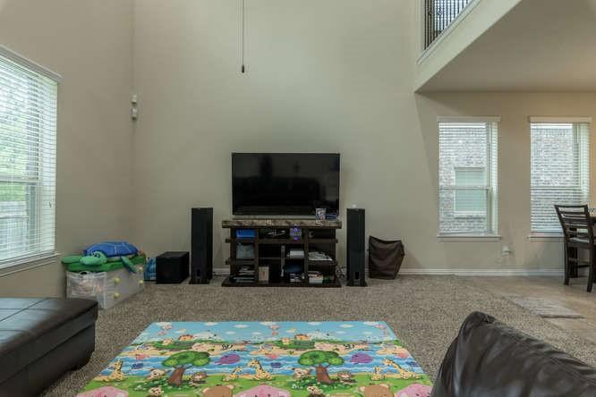 2469 Millbrook Loop Property Photo 11