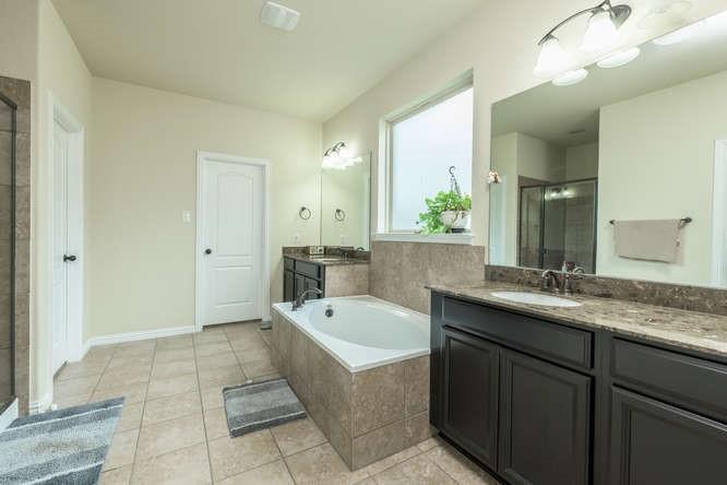 2469 Millbrook Loop Property Photo 23