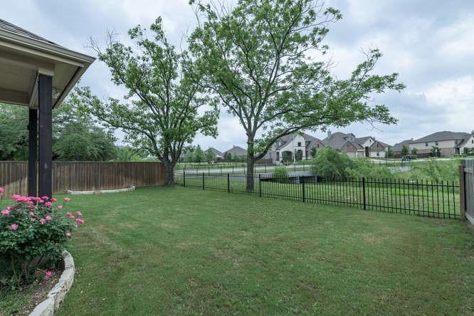 2469 Millbrook Loop Property Photo 39