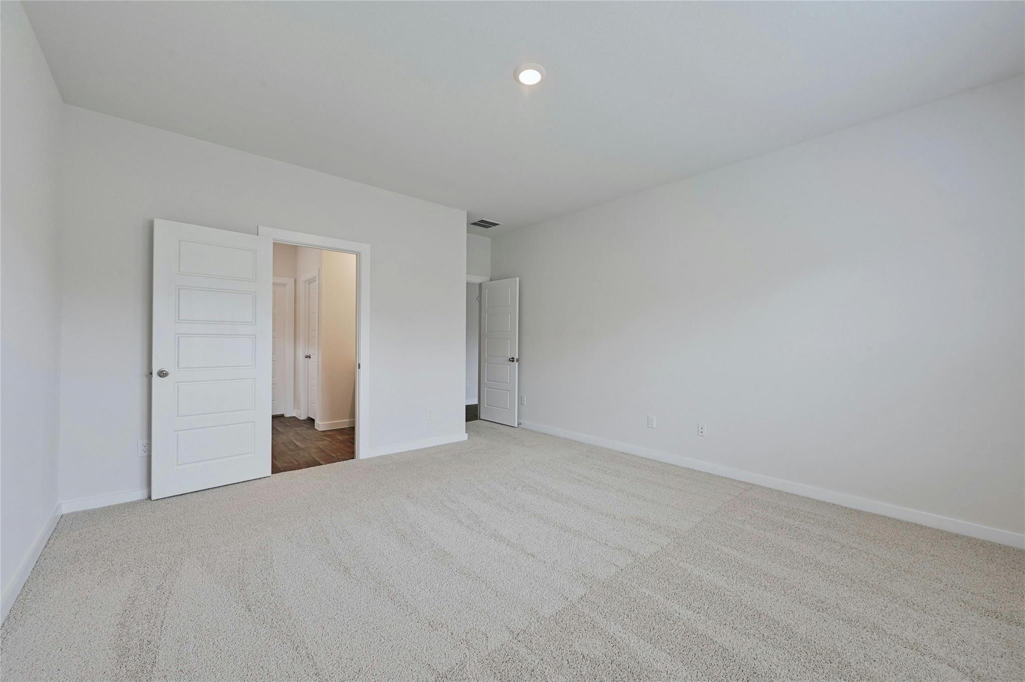 313 Merriman Rd Property Photo 14