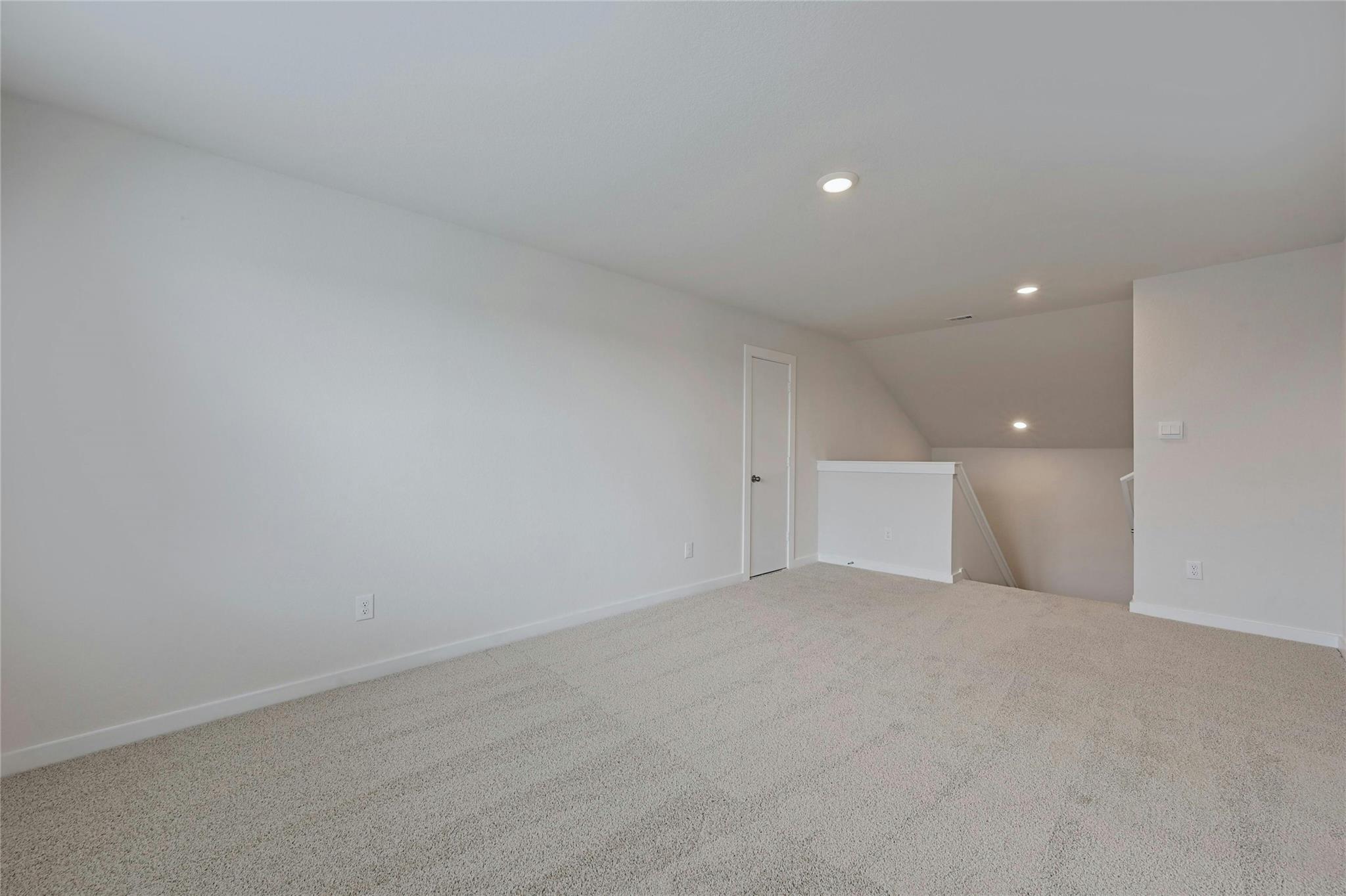 313 Merriman Rd Property Photo 21