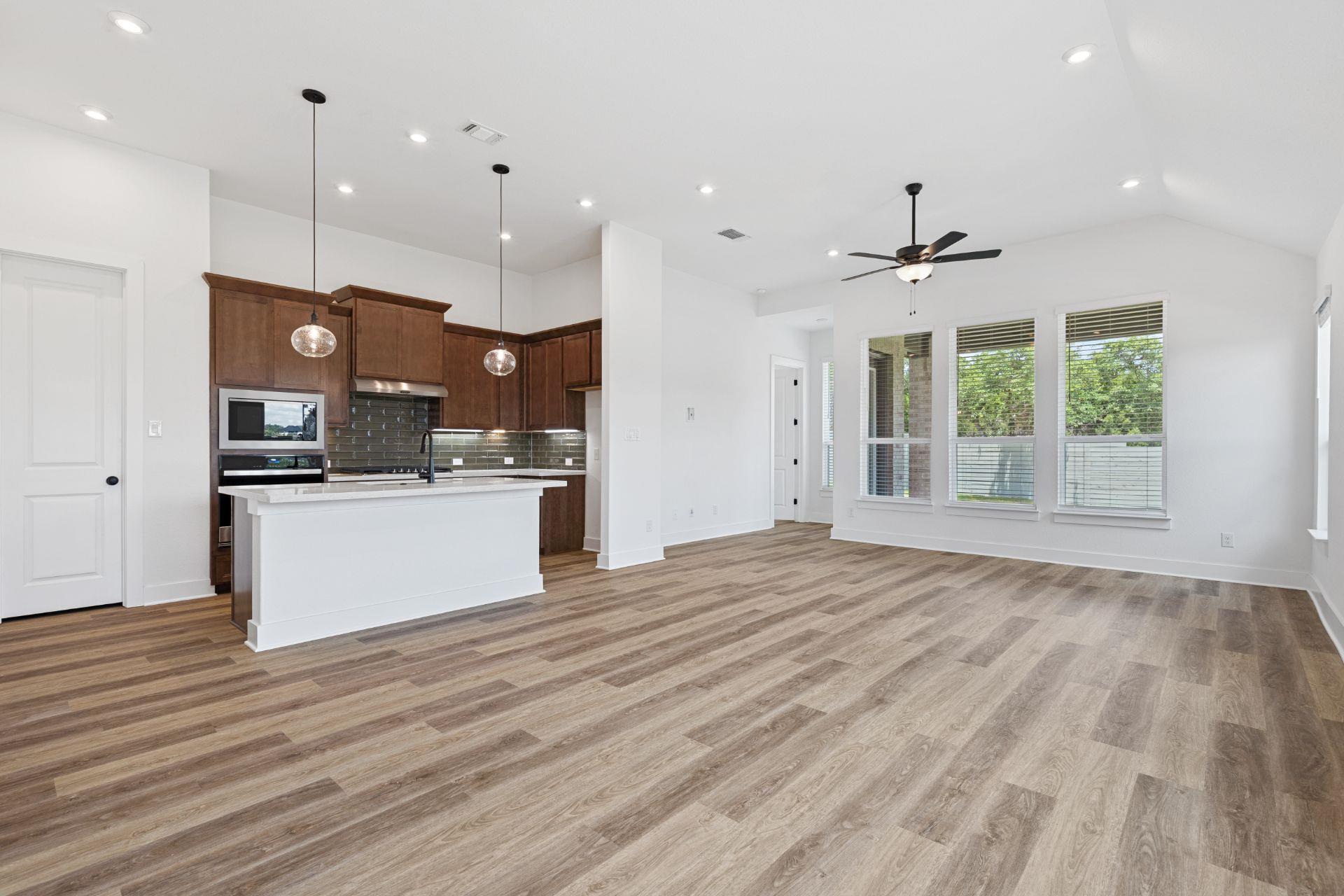 425 Hickory Springs Trl Property Photo 12