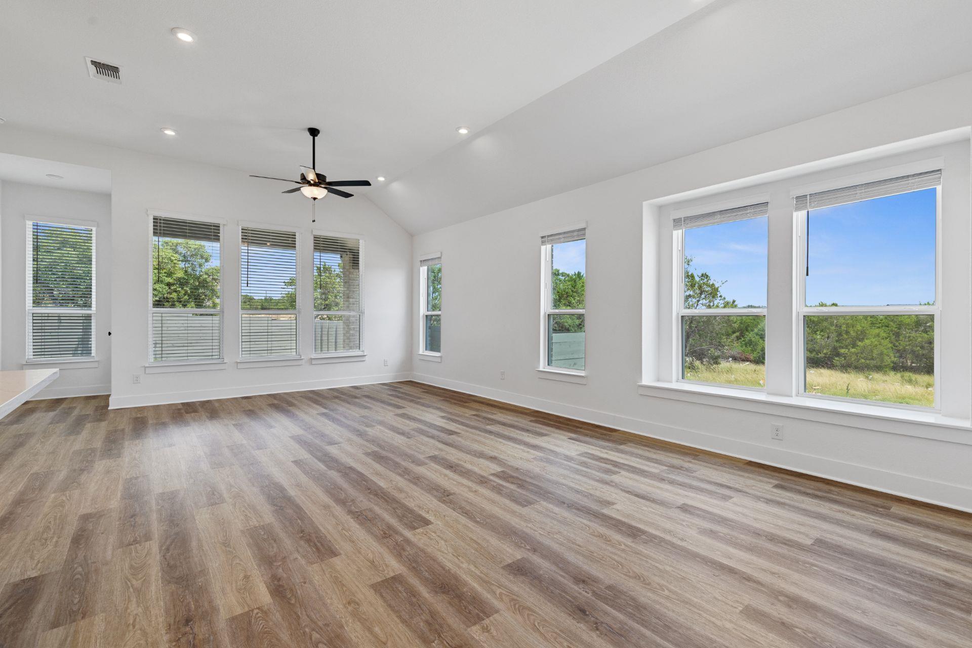 425 Hickory Springs Trl Property Photo 14