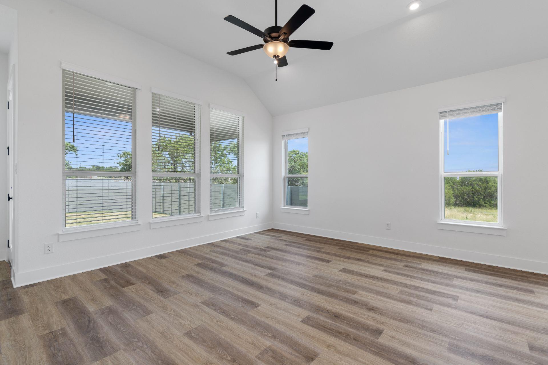 425 Hickory Springs Trl Property Photo 15