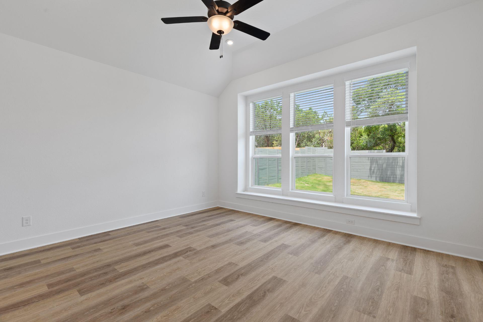 425 Hickory Springs Trl Property Photo 17