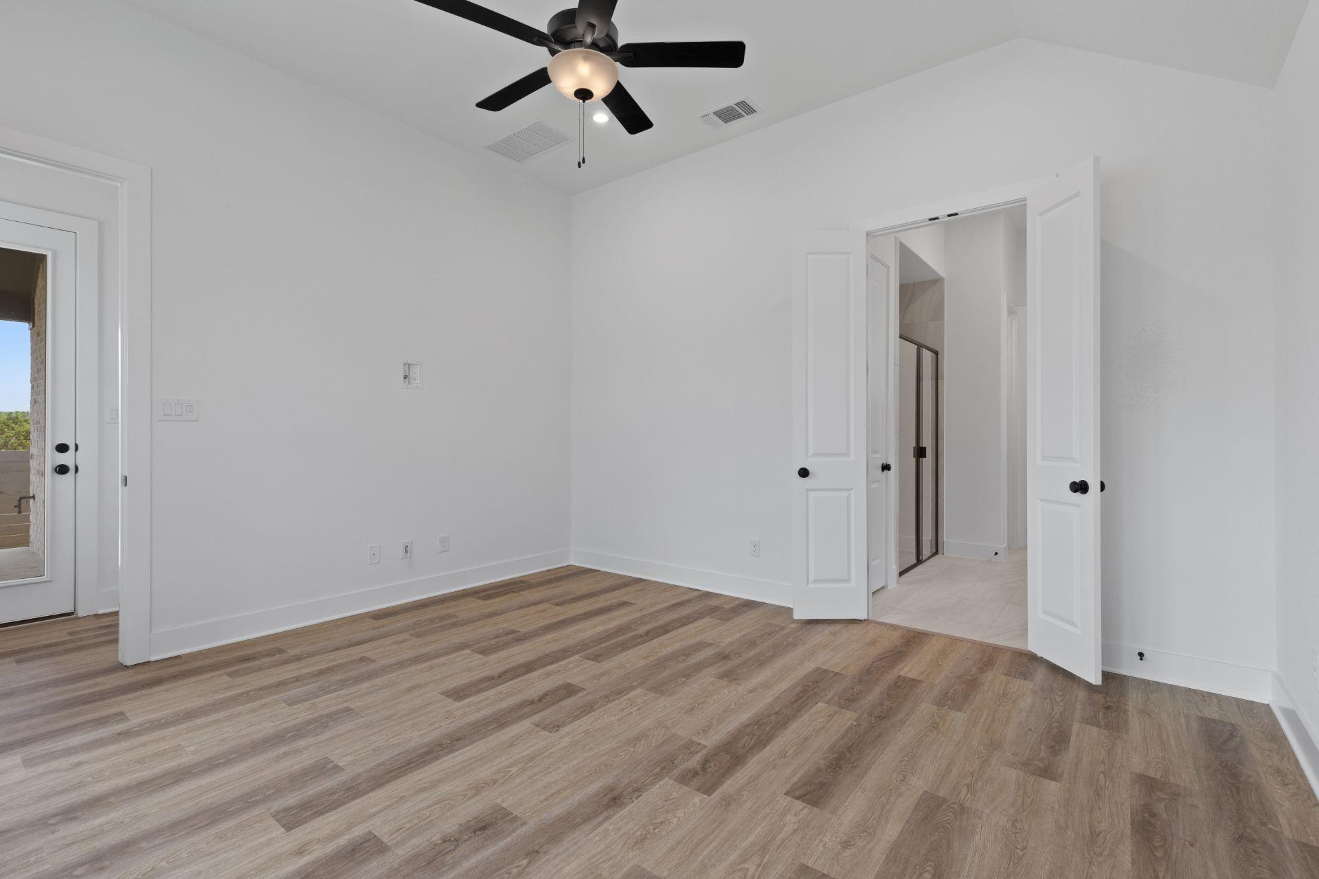 425 Hickory Springs Trl Property Photo 19