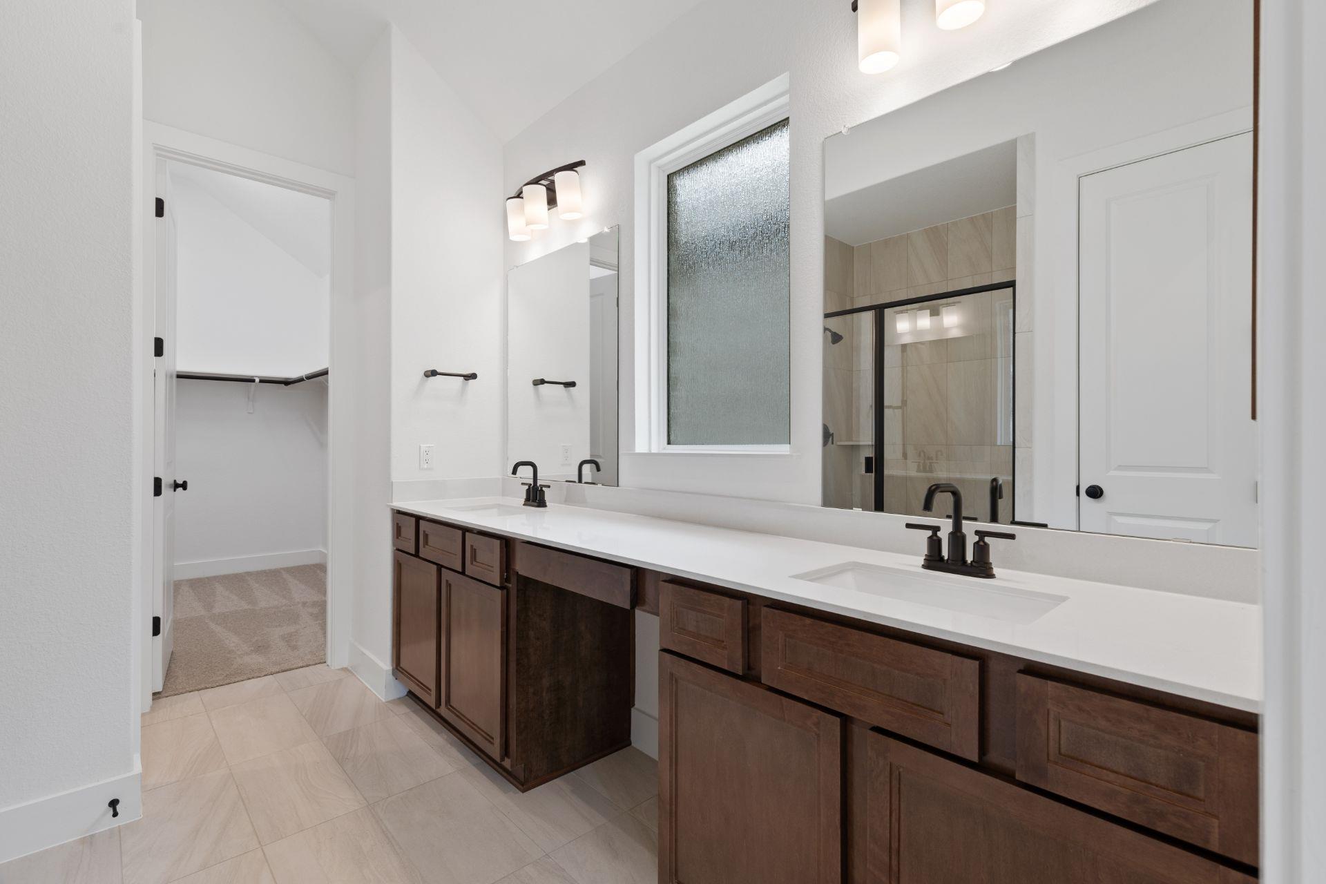 425 Hickory Springs Trl Property Photo 20