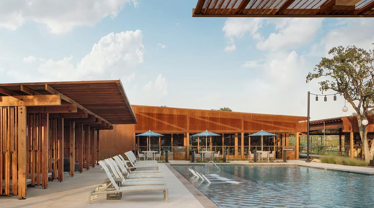 425 Hickory Springs Trl Property Photo 30