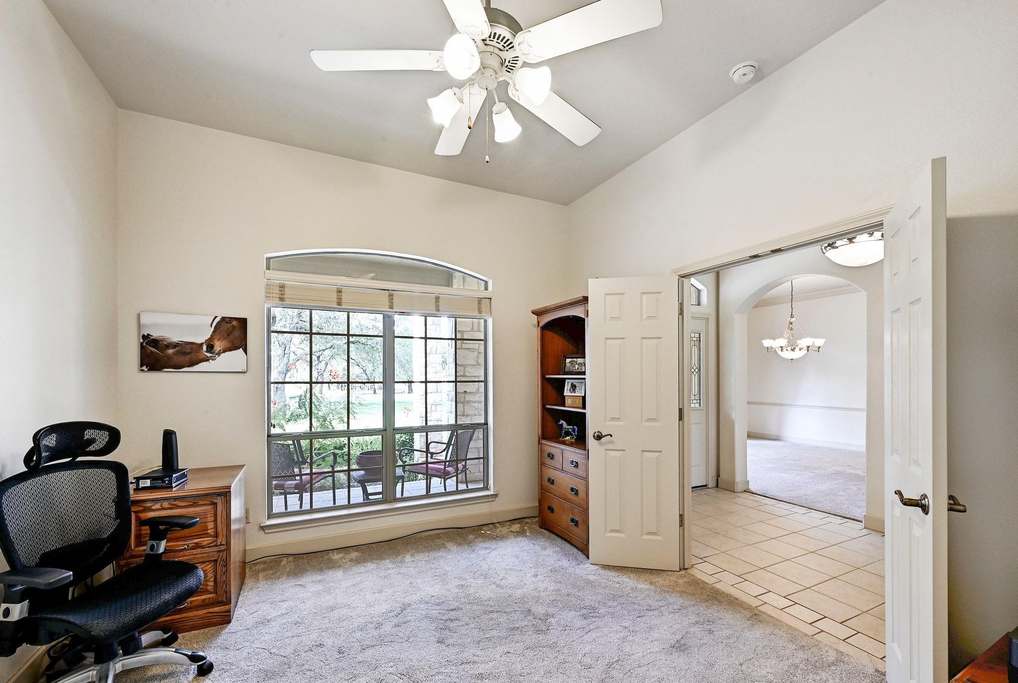 100 Wallace Riddell Dr Property Photo 6