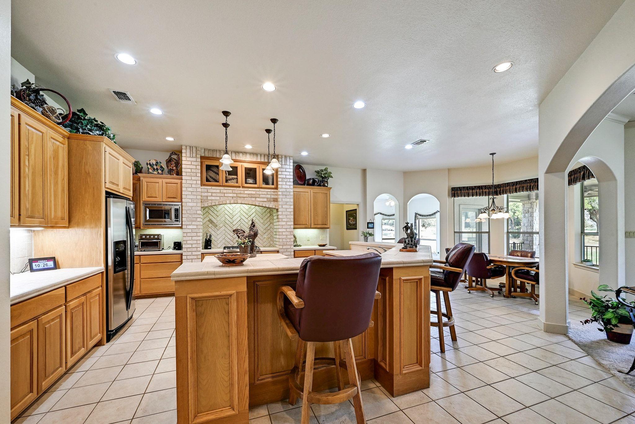 100 Wallace Riddell Dr Property Photo 13