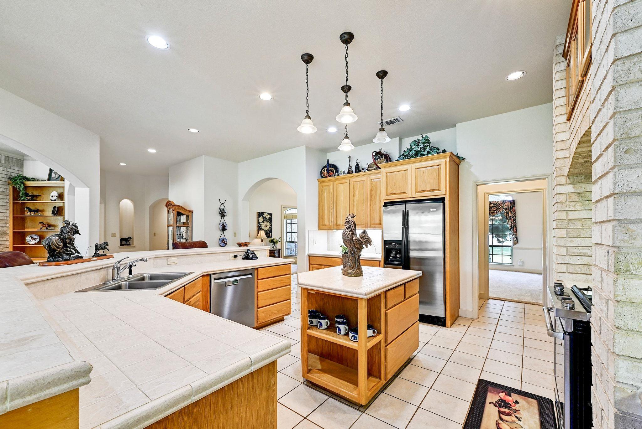 100 Wallace Riddell Dr Property Photo 17