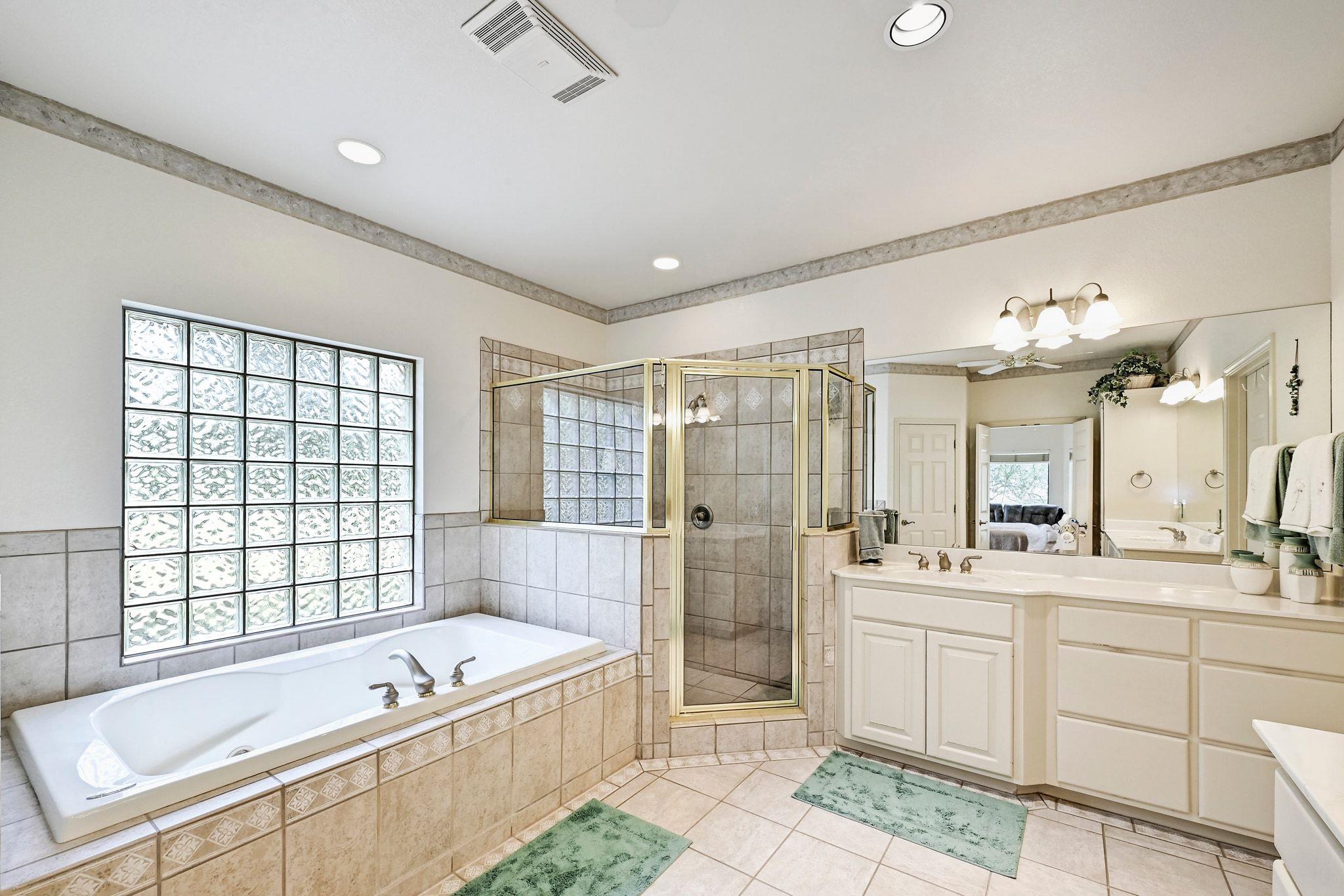 100 Wallace Riddell Dr Property Photo 26