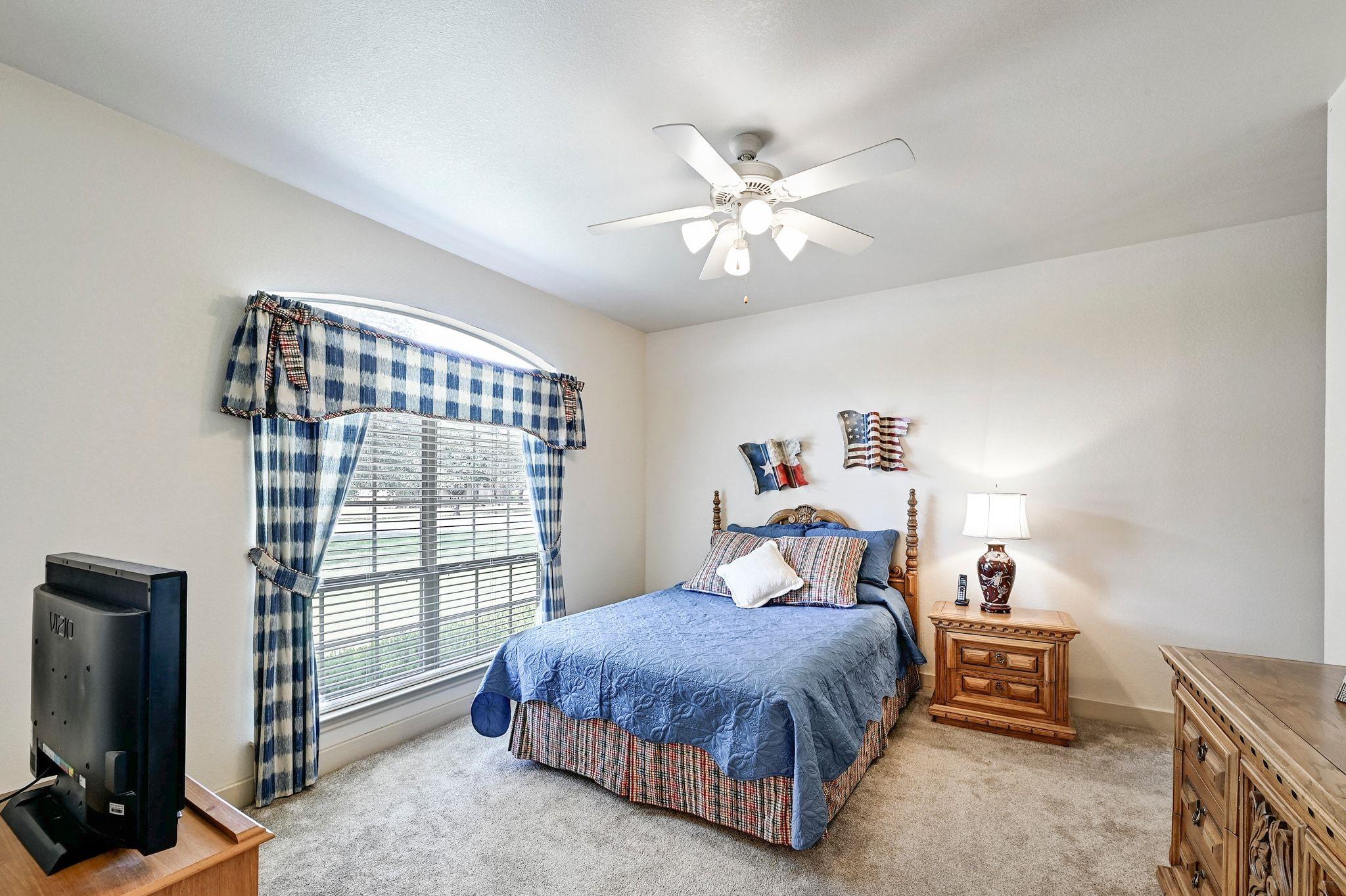 100 Wallace Riddell Dr Property Photo 31