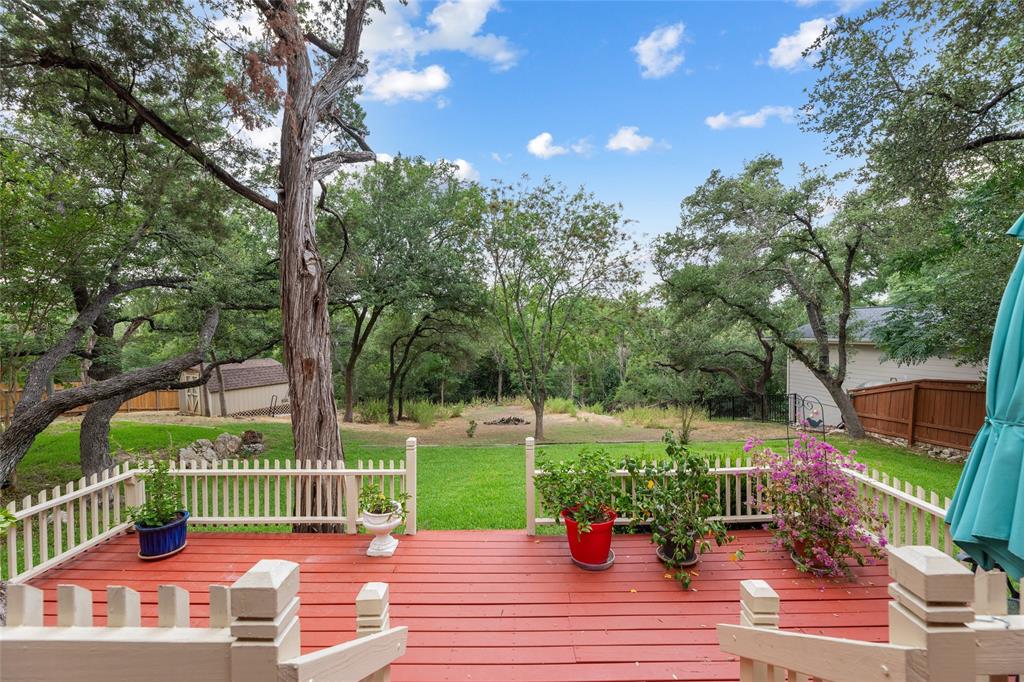 513 Ridgecrest Rd Property Photo 3