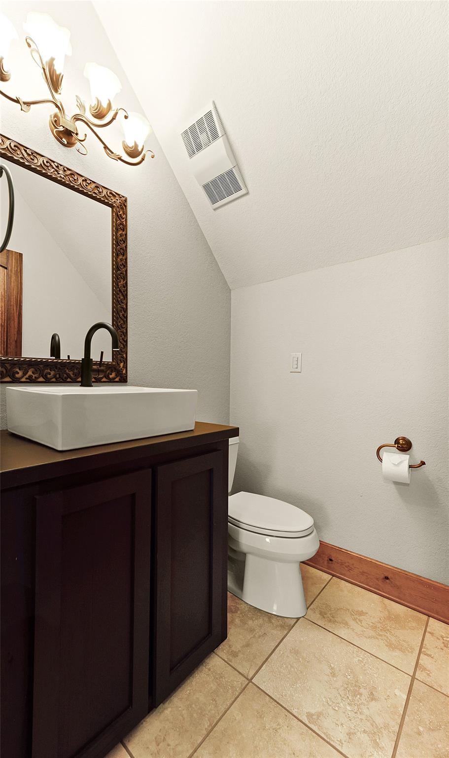 967 Falconwood Dr Property Photo 30