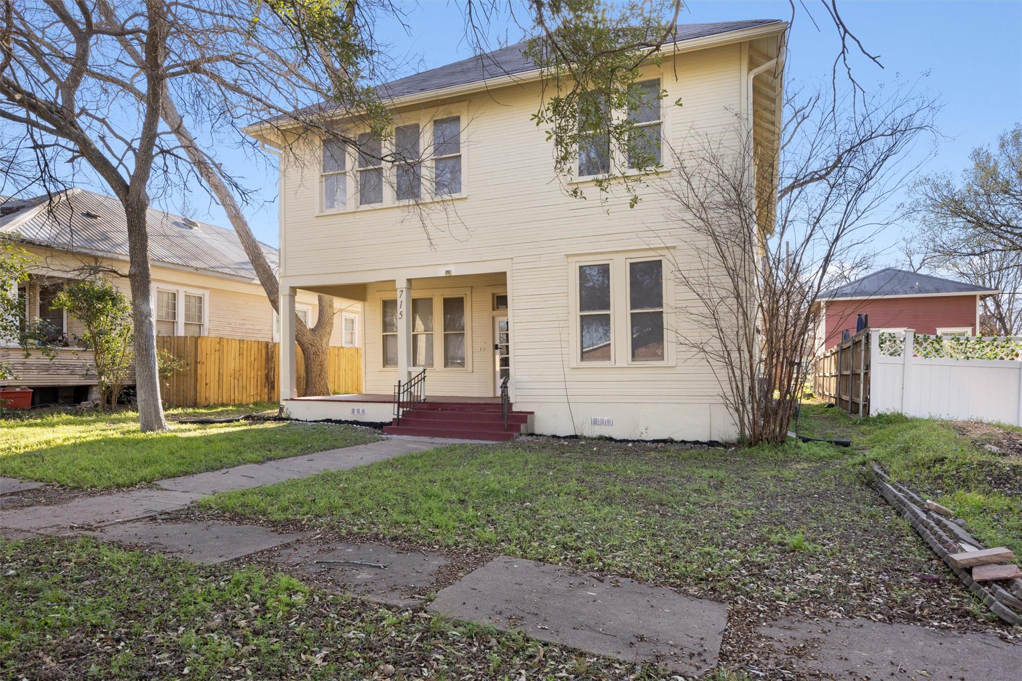 715 Porter St 4 Property Photo