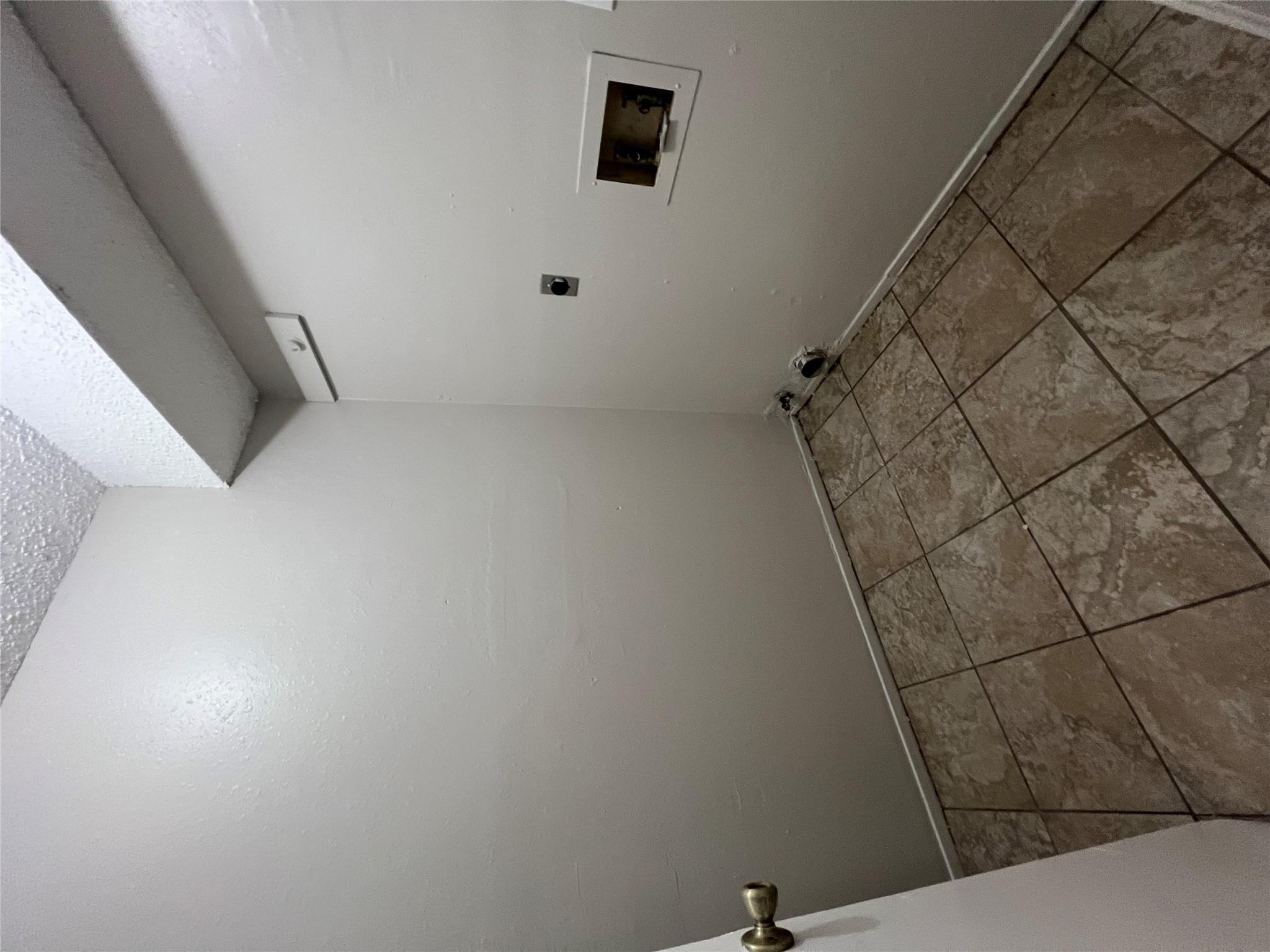 1909 E Stassney Ln A Property Photo 8
