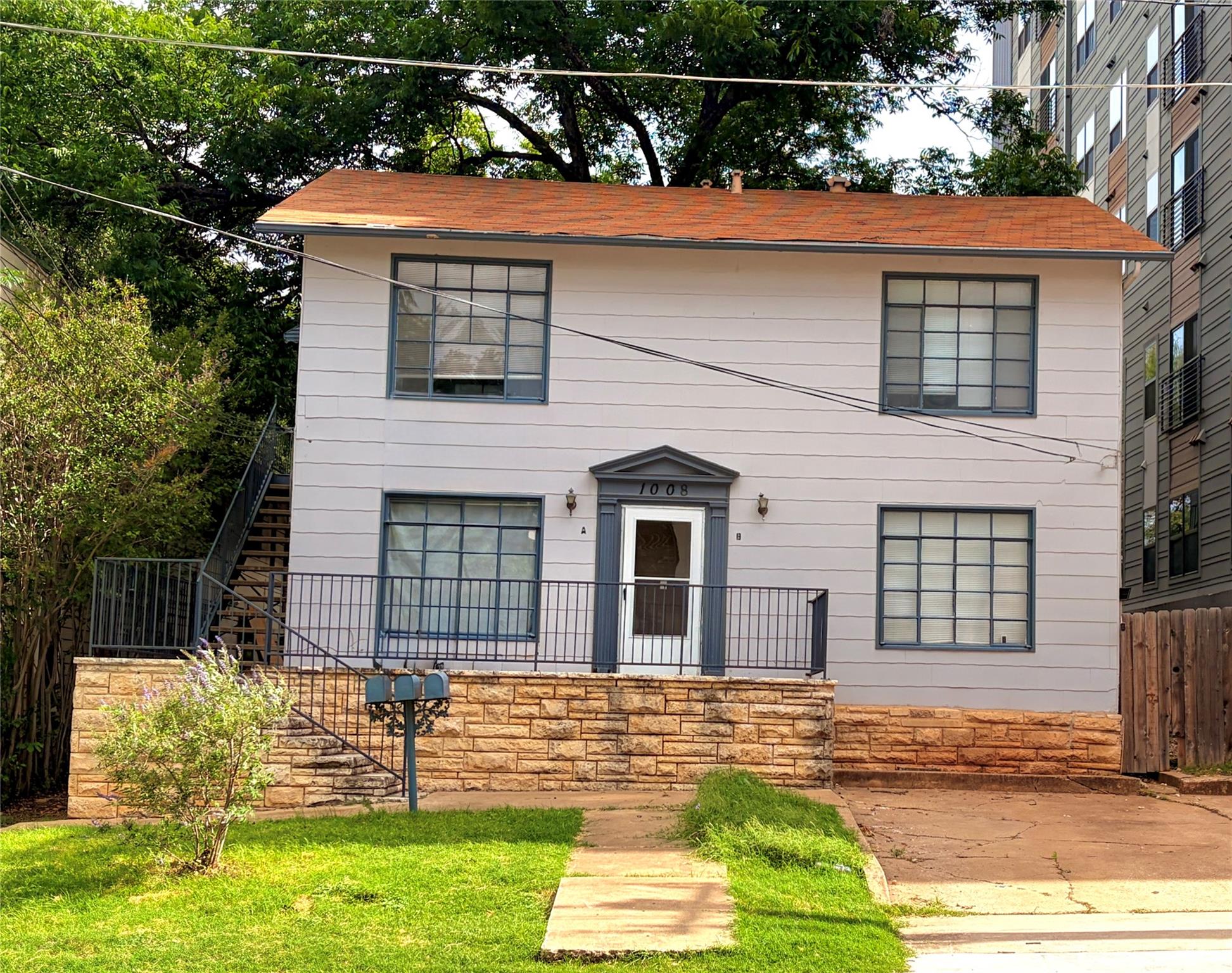 1008 W 25th St #a Property Photo 1