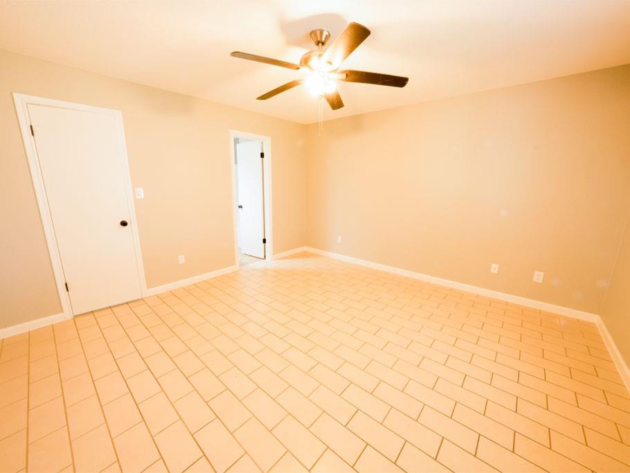 7107 Ritchie Dr Property Photo 9