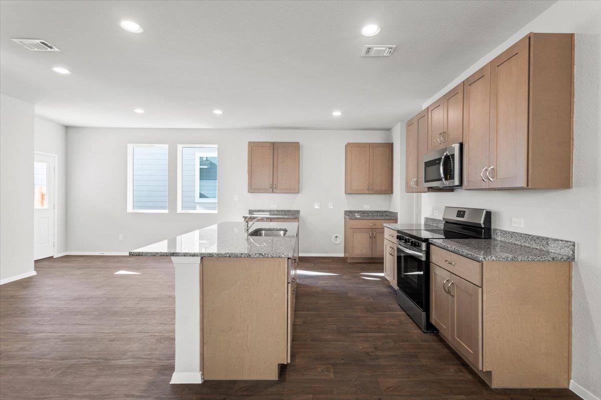 2711 Totley Rd Property Photo 13