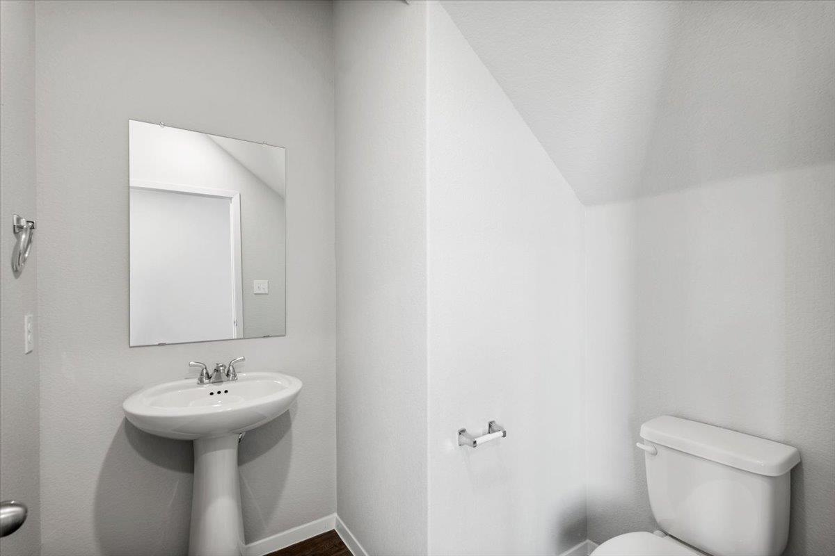 2711 Totley Rd Property Photo 24