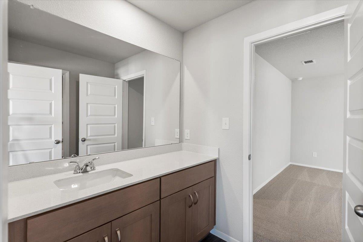 2711 Totley Rd Property Photo 28