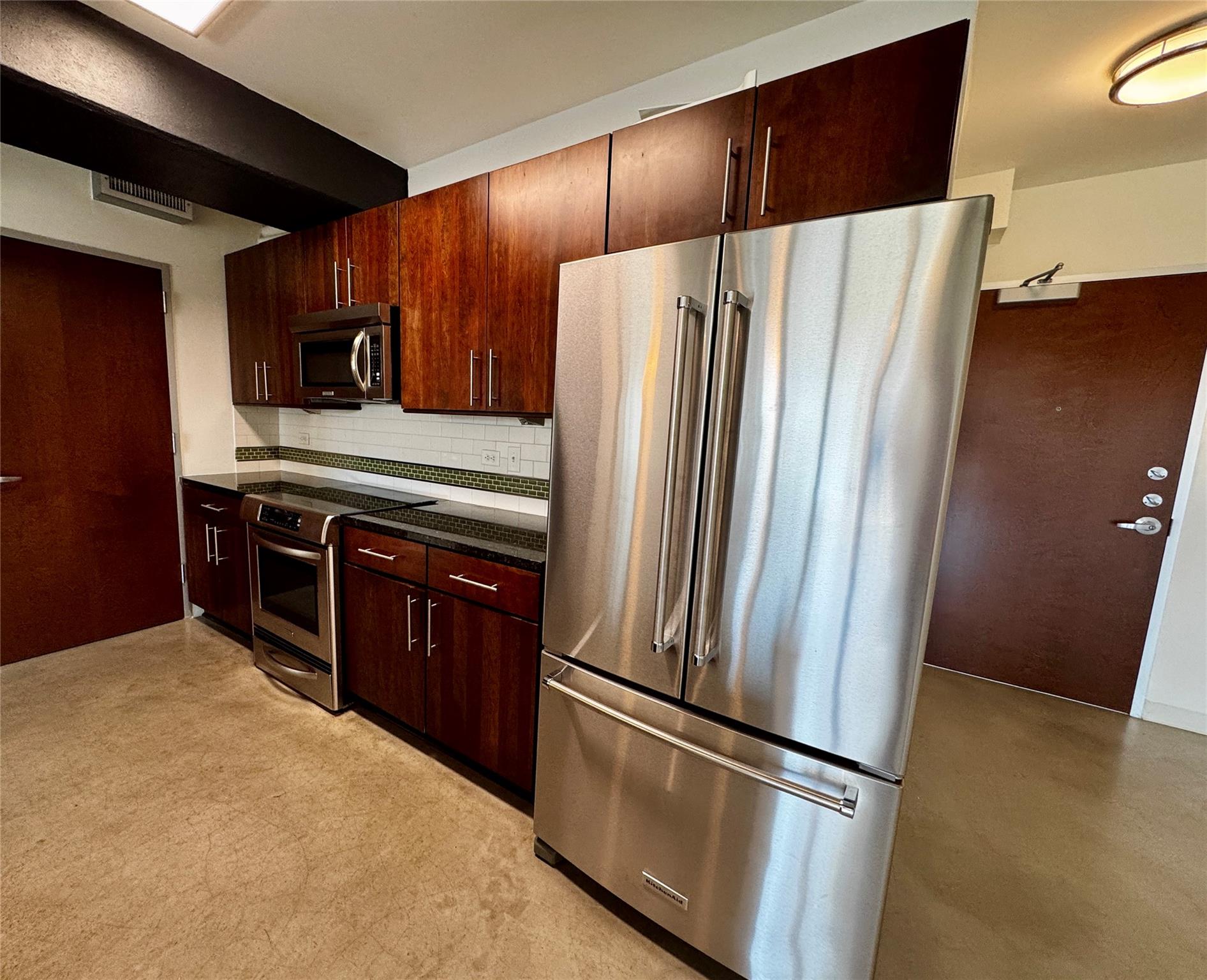 800 Brazos St #903 Property Photo 6