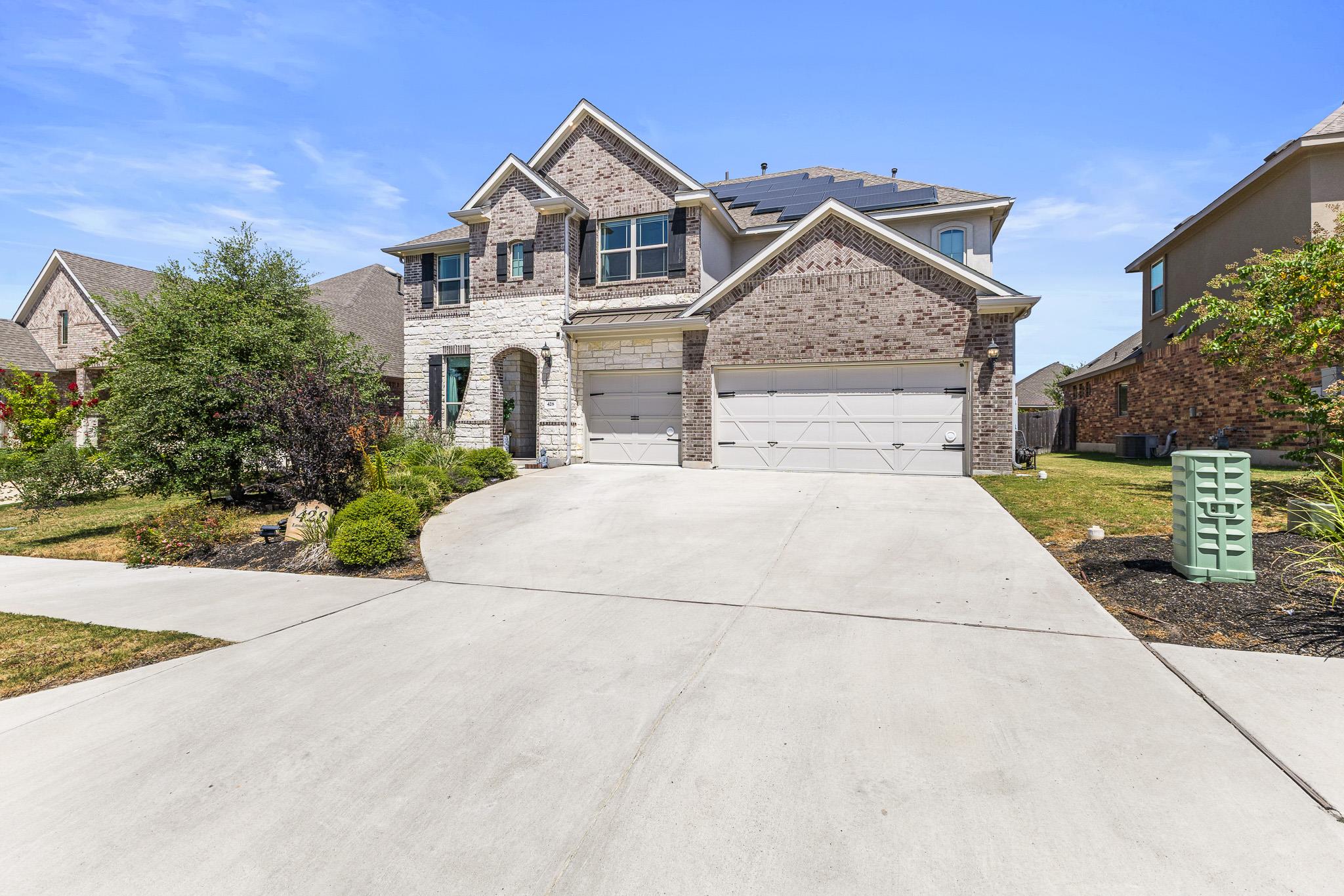 428 Landing Ln Property Photo 1