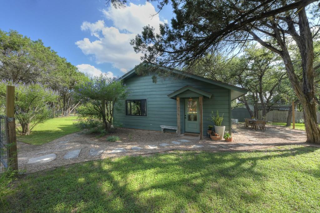 152 Spoke Ln Property Photo 2