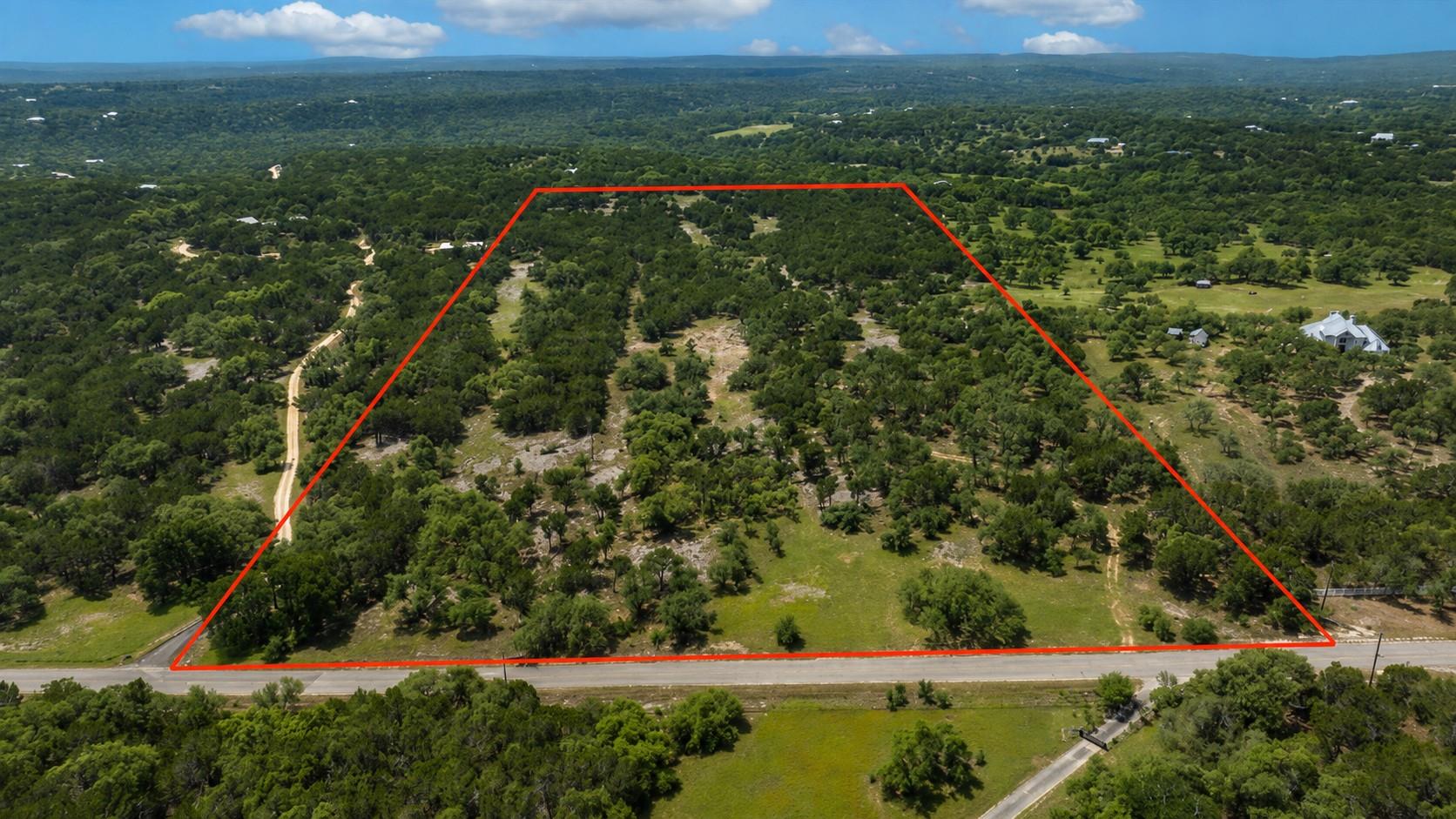 1400 Panther Creek Rd Property Photo 1